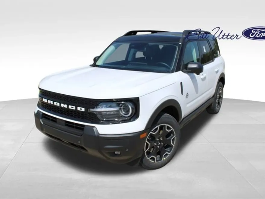 2025 Ford Bronco Sport Outer Banks photo 1