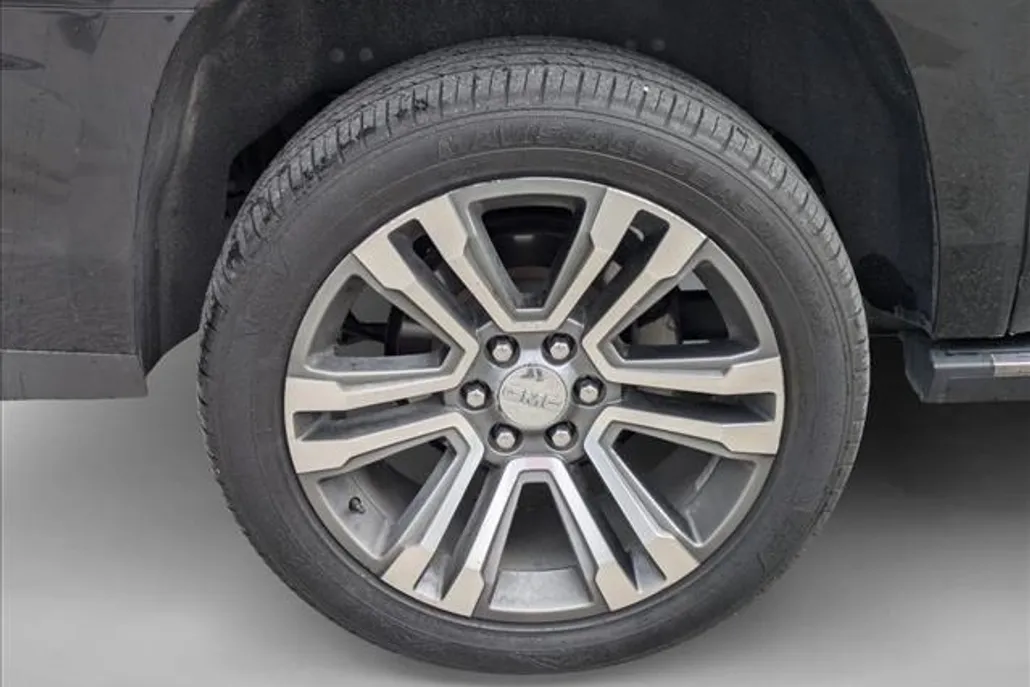 2019 Gmc Yukon XL Denali photo 1