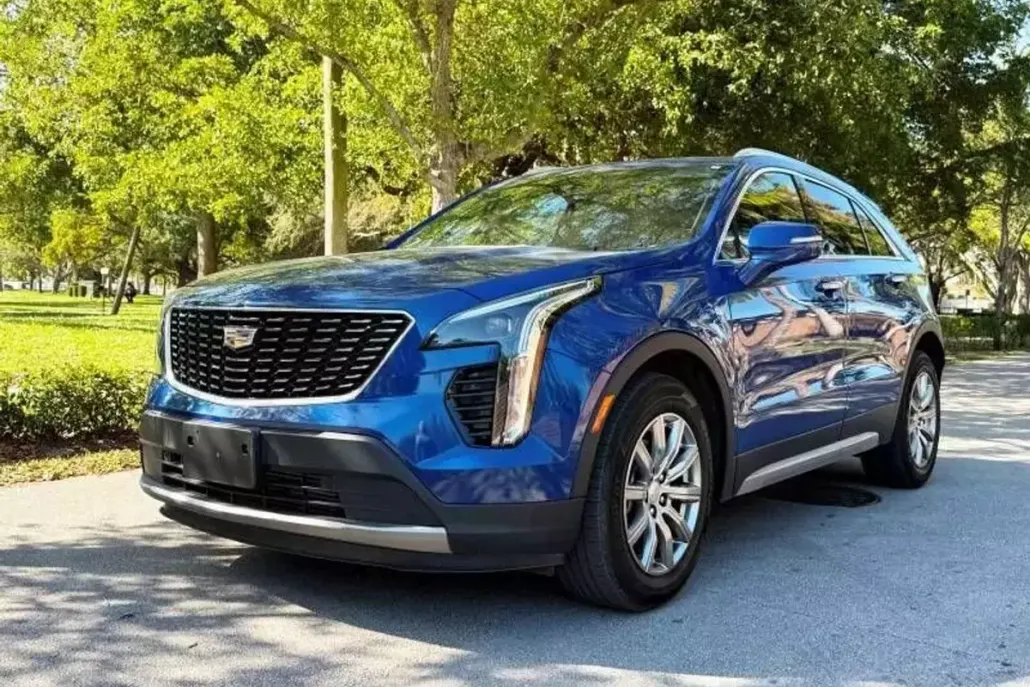2021 Cadillac XT4 Premium Luxury Sport photo 1