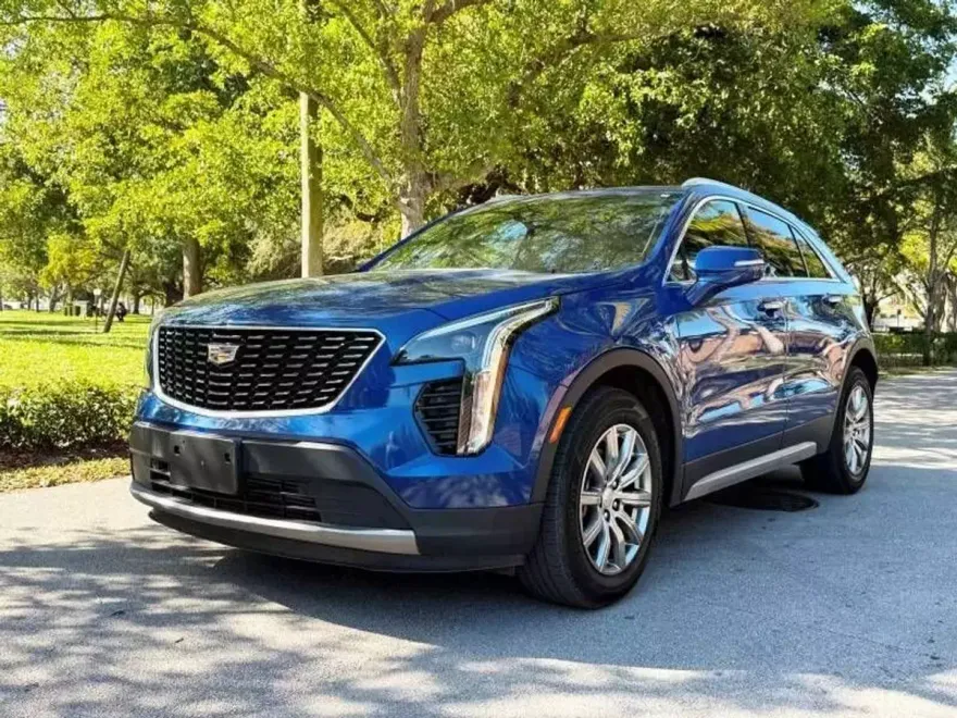 2021 Cadillac XT4 Premium Luxury Sport photo 1