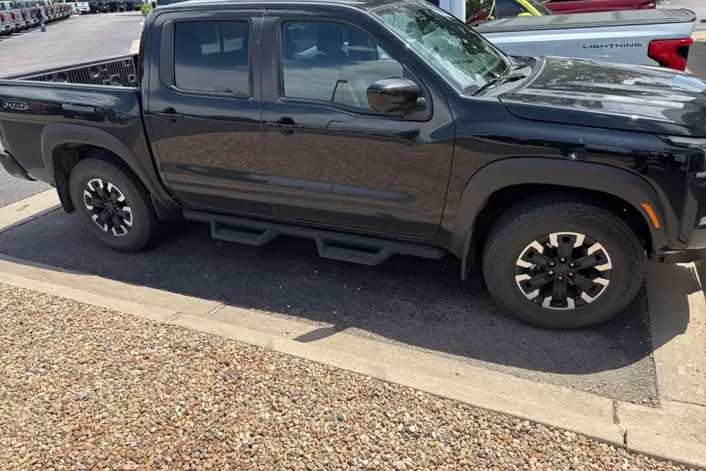 2024 Nissan Frontier PRO-4X photo 1