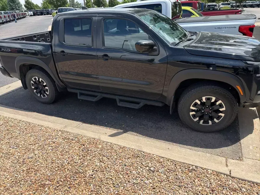 2024 Nissan Frontier PRO-4X photo 1