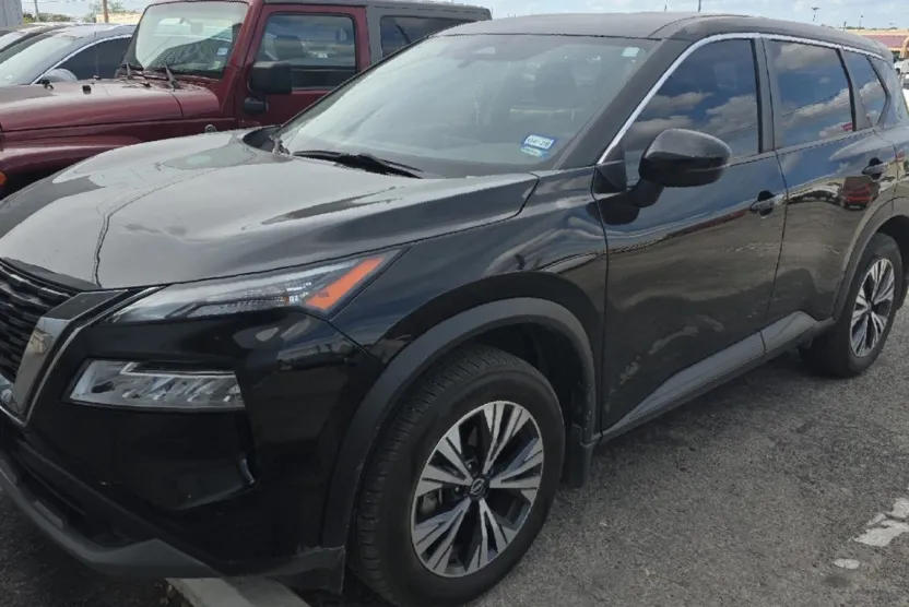 2023 Nissan Rogue SV photo 1