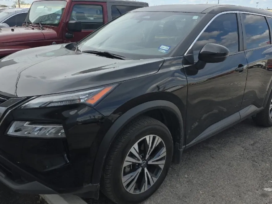 2023 Nissan Rogue SV photo 1