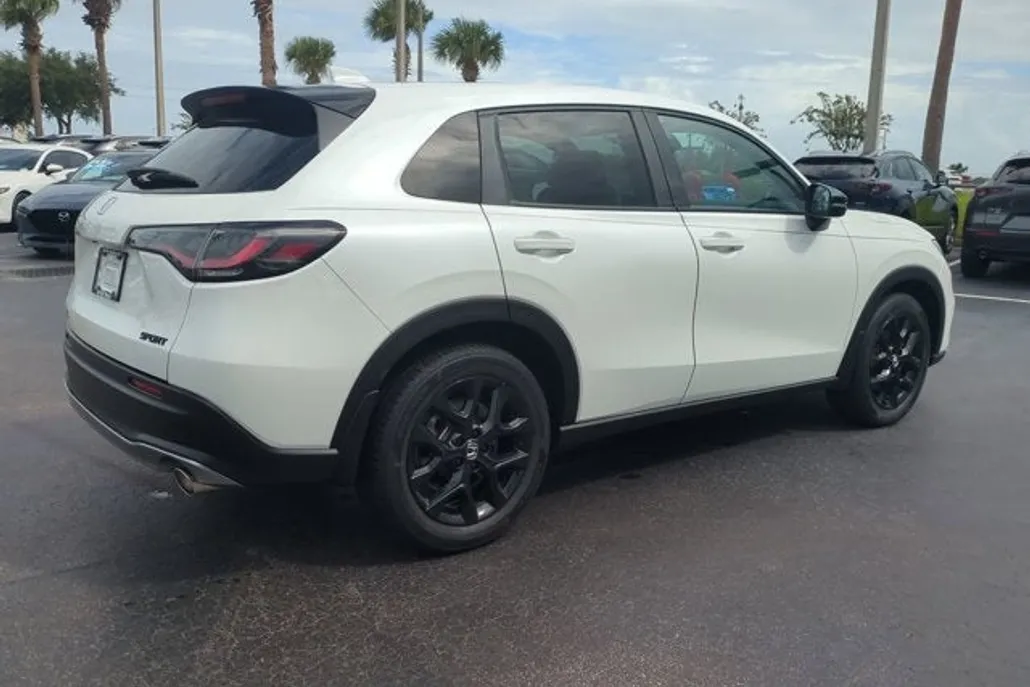 2023 Honda HR-V Sport photo 1