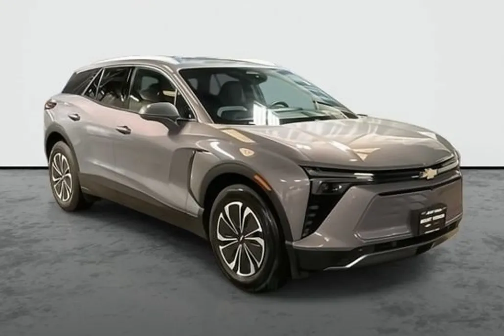 2024 Chevrolet Blazer EV photo 1