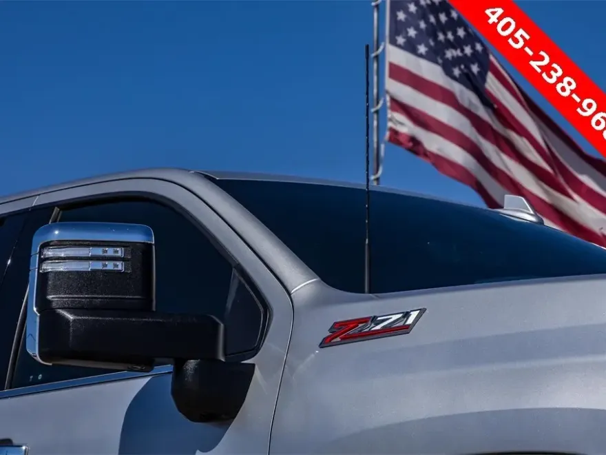 2023 Chevrolet Silverado 2500HD LTZ Z71 photo 1