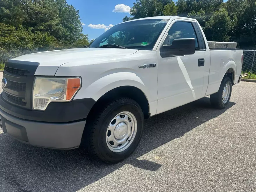 2013 Ford F-150 XLT photo 1