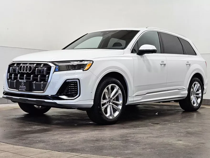 2025 Audi Q7 55 Premium Plus photo 1