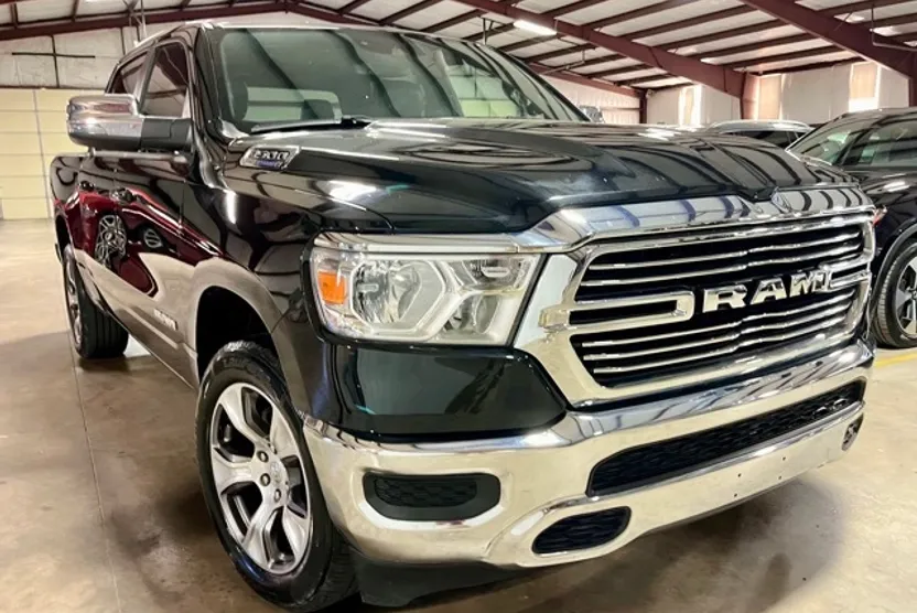 2024 Ram 1500 Laramie photo 1