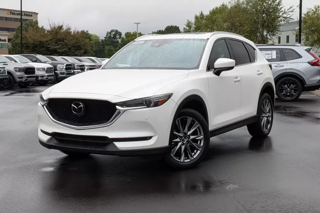 2019 Mazda CX-5 Signature photo 1