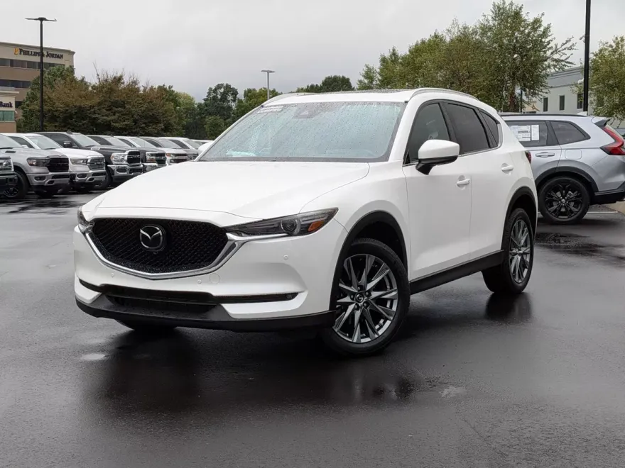2019 Mazda CX-5 Signature photo 1