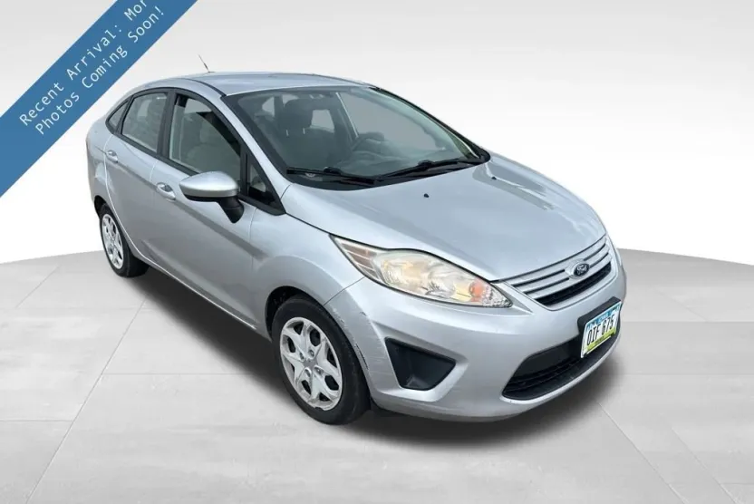 2013 Ford Fiesta S photo 1
