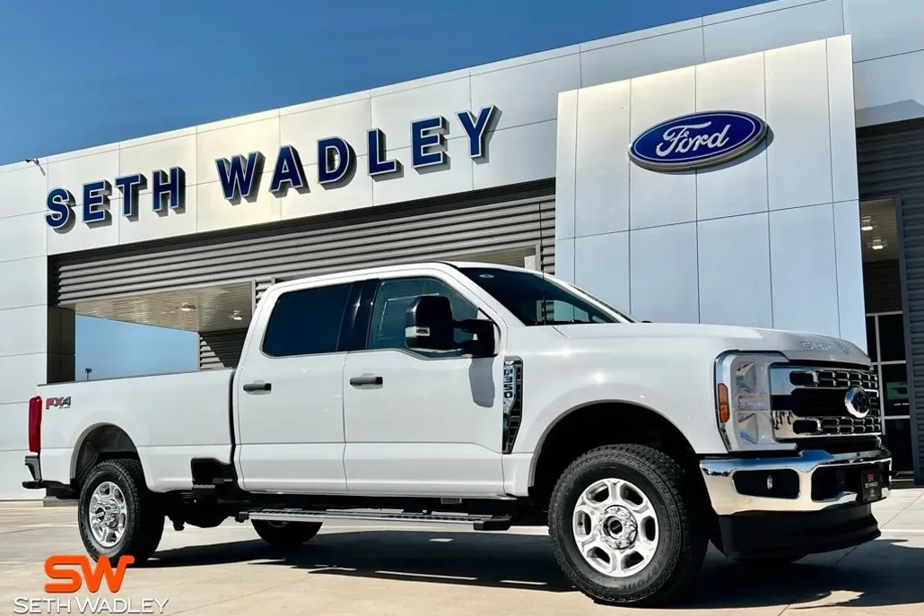 2026 Ford F-350 photo 1