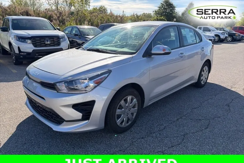 2023 Kia Rio S photo 1