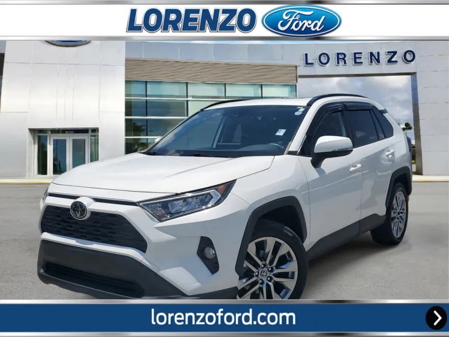 2020 Toyota RAV4 XLE Premium photo 1