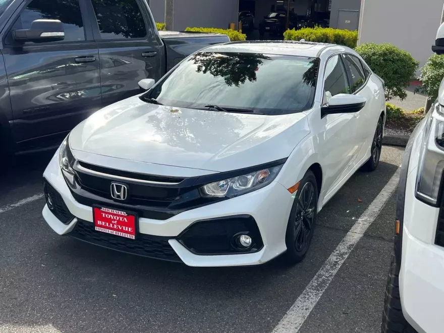 2019 Honda Civic Hatchback EX photo 1