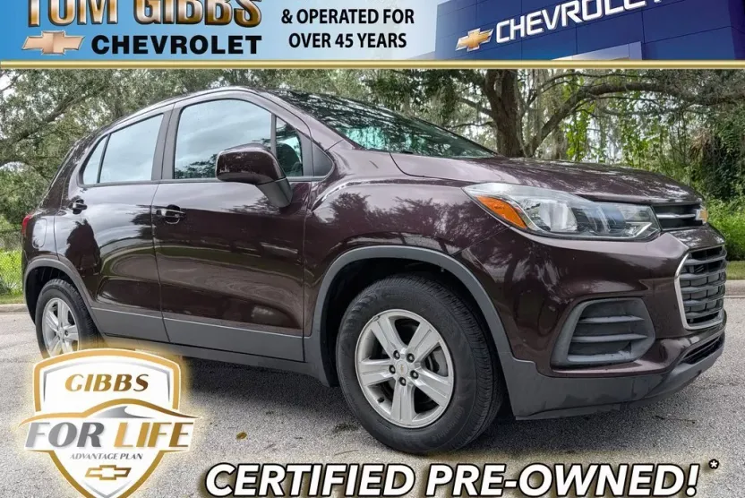 2020 Chevrolet Trax LS photo 1