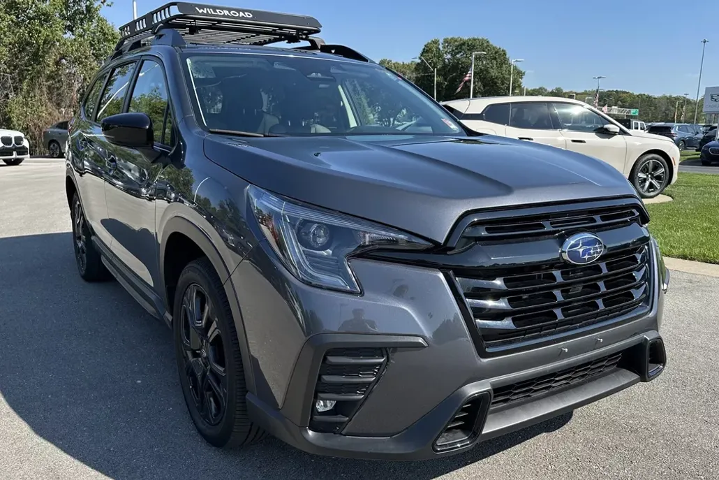 2024 Subaru Ascent Onyx Edition photo 1