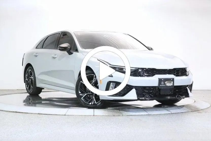 2025 Kia K5 GT-Line photo 1
