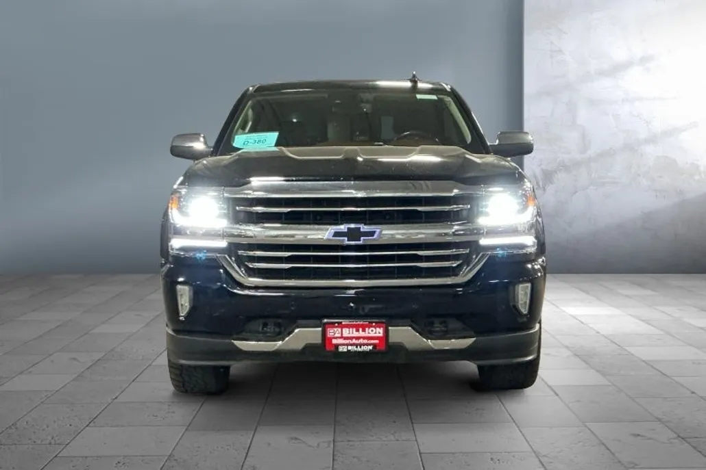 2018 Chevrolet Silverado 1500 High Country photo 1