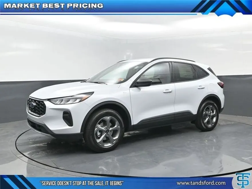 2026 Ford Escape ST-Line photo 1
