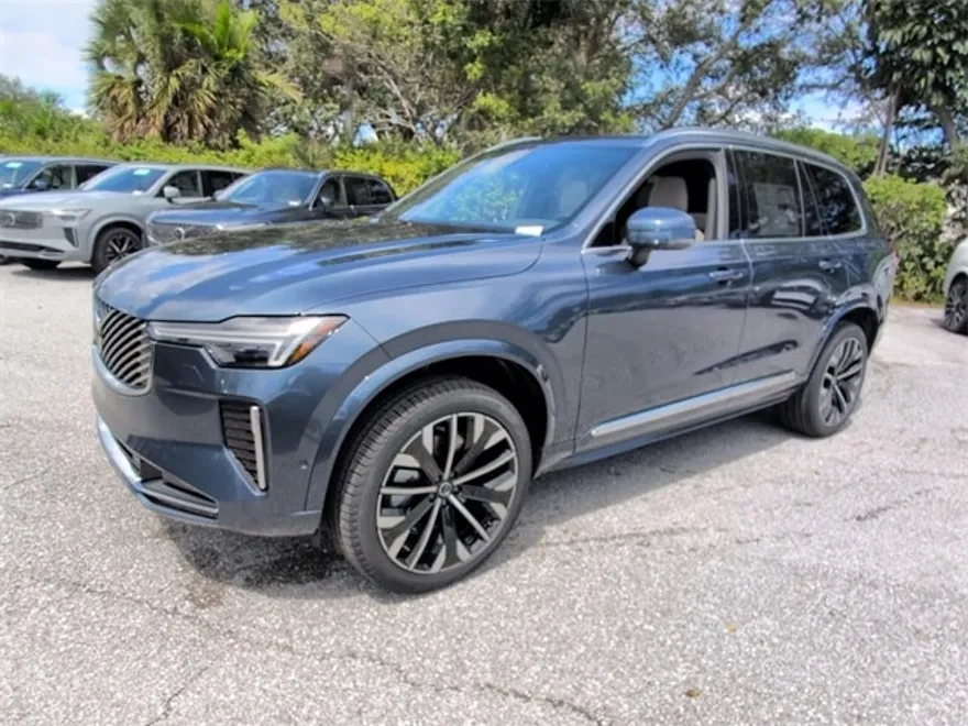2026 Volvo XC90 Plus photo 1