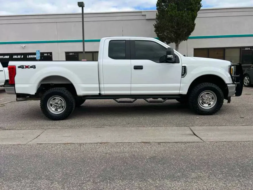2017 Ford F-250 XL photo 1