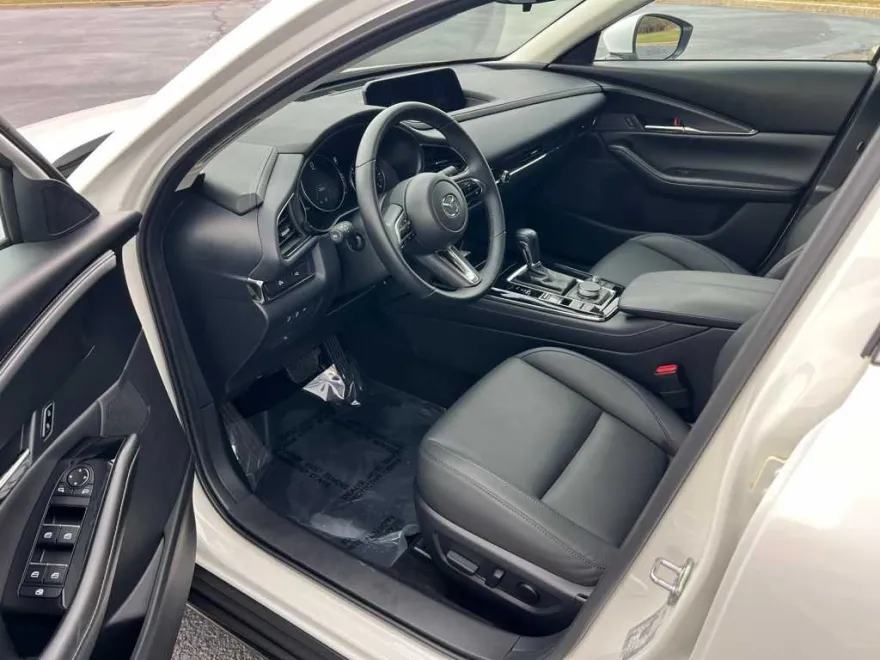 2025 Mazda CX-30 2.5 S Preferred photo 1