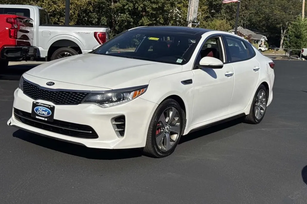 2016 Kia Optima SX Turbo photo 1