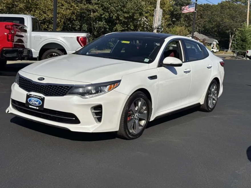 2016 Kia Optima SX Turbo photo 1