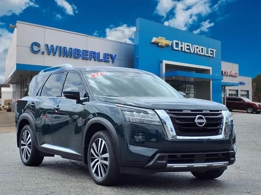 2024 Nissan Pathfinder Platinum photo 1