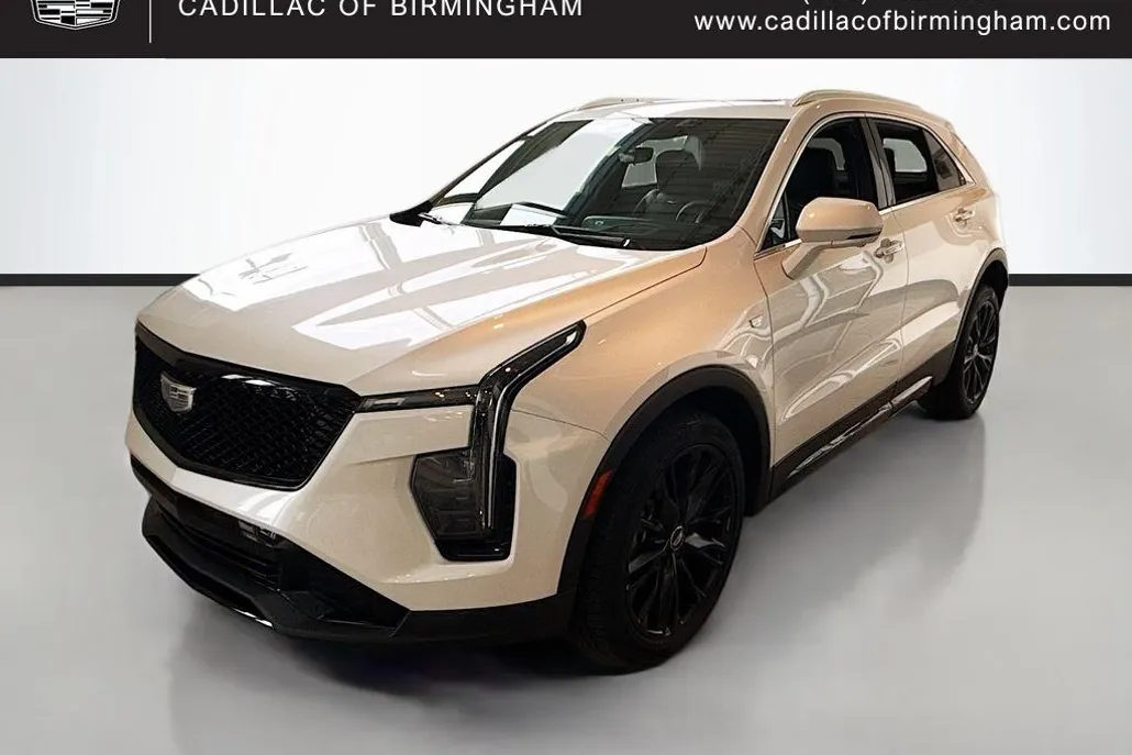 2025 Cadillac XT4 Premium Luxury photo 1