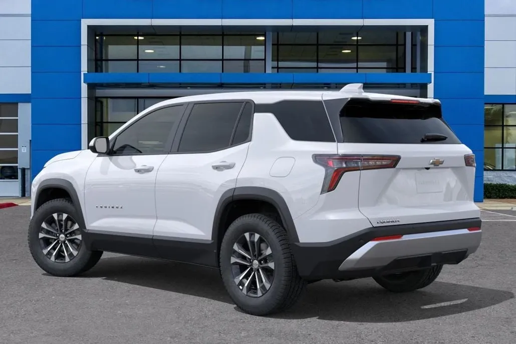 2026 Chevrolet Equinox LT photo 1