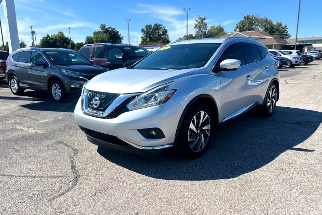 2015 Nissan Murano S photo 1