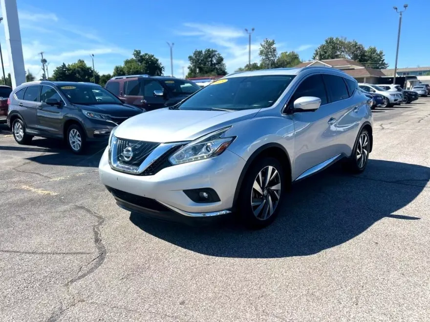 2015 Nissan Murano S photo 1