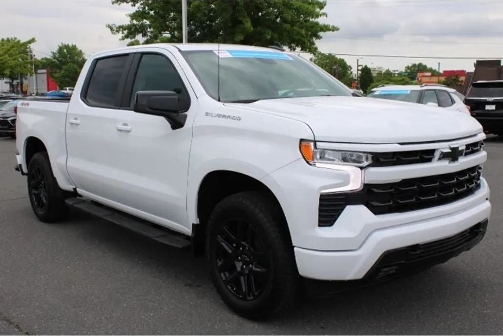 2025 Chevrolet Silverado 1500 RST photo 1