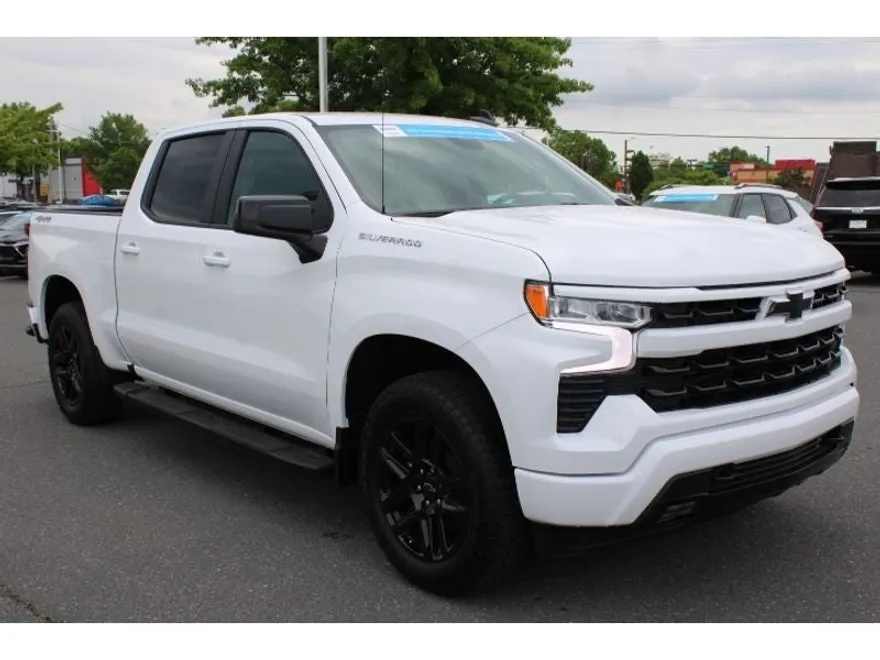 2025 Chevrolet Silverado 1500 RST photo 1
