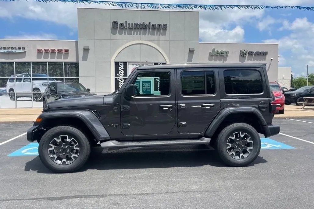 2025 Jeep Wrangler Sahara photo 1