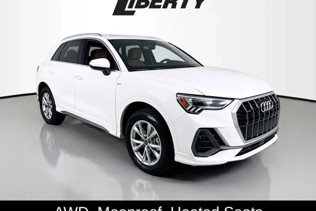 2023 Audi Q3 S line Premium Plus photo 1
