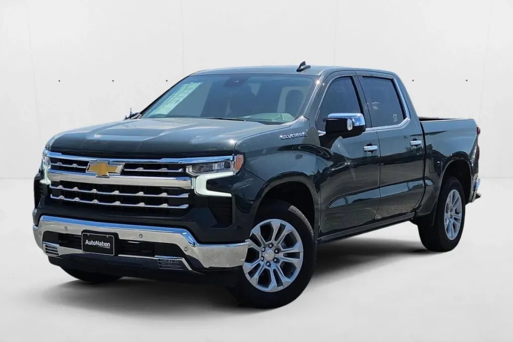 2025 Chevrolet Silverado 1500 LTZ photo 1