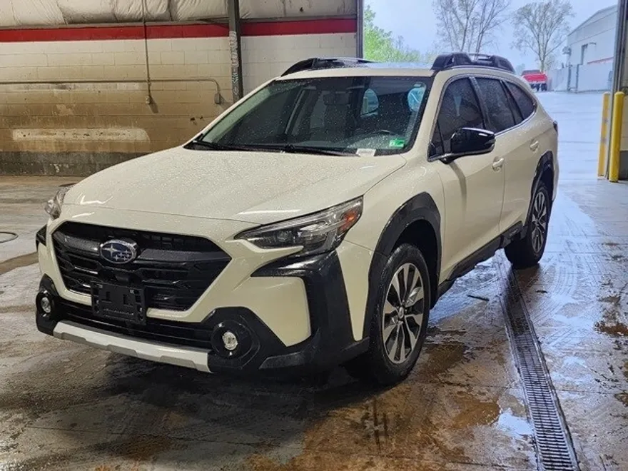 2024 Subaru Outback Limited photo 1