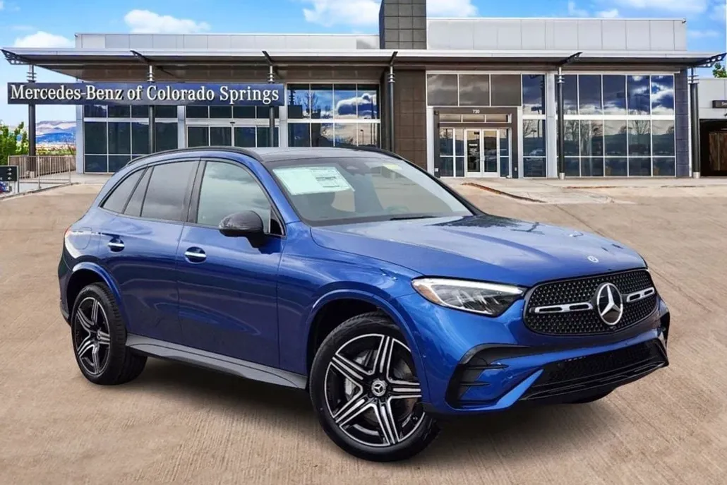2025 Mercedes Benz GLC 300 4MATIC photo 1