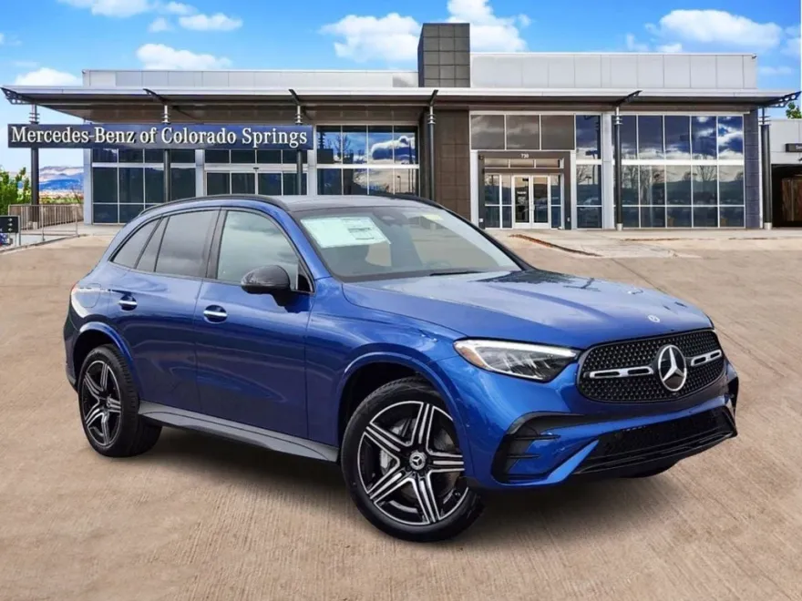 2025 Mercedes Benz GLC 300 4MATIC photo 1