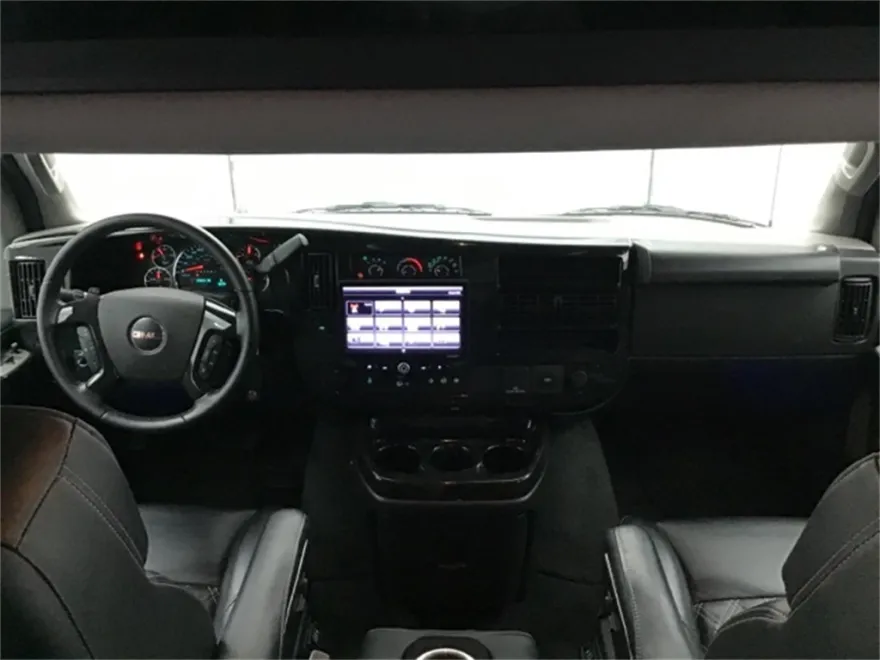 2023 Gmc Savana photo 1