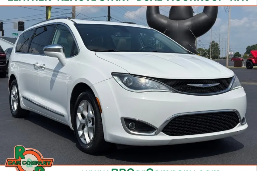 2020 Chrysler Pacifica Limited photo 1