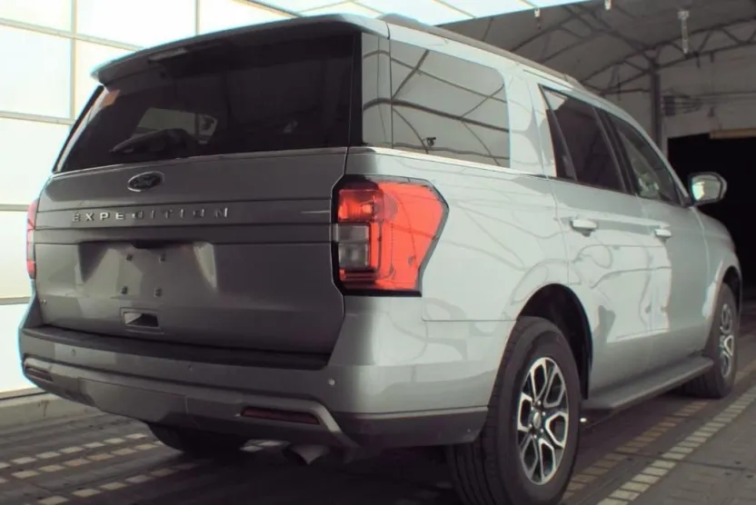 2024 Ford Expedition XLT photo 1