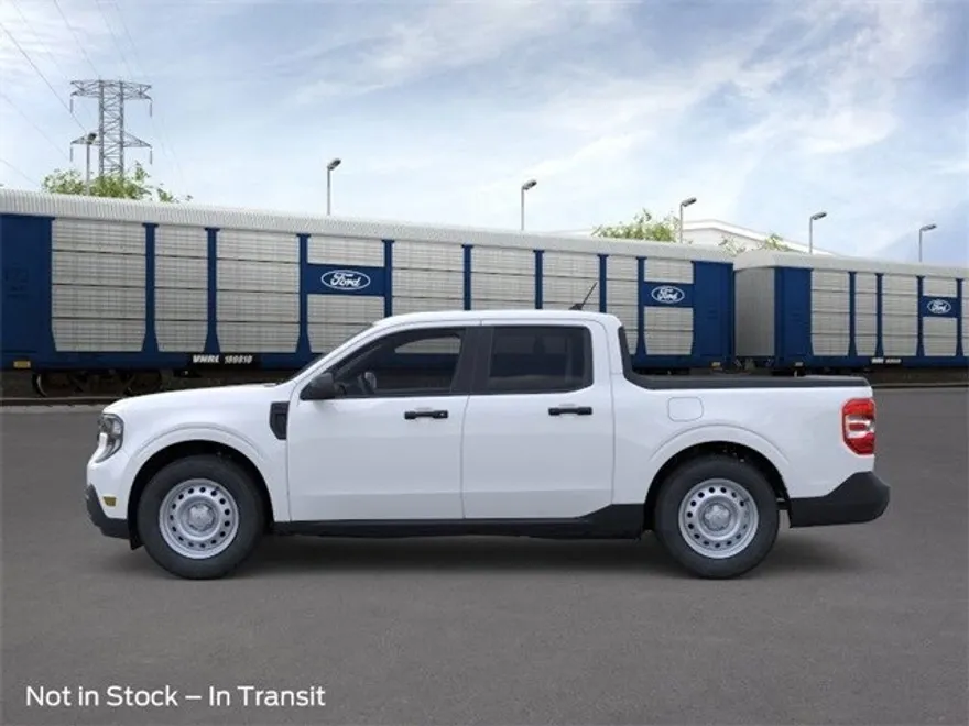 2025 Ford Maverick XL photo 1