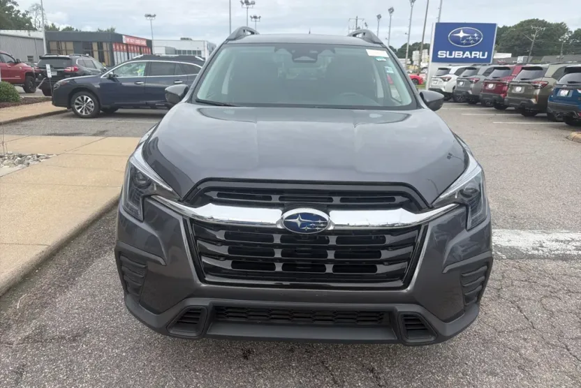 2024 Subaru Ascent Premium photo 1