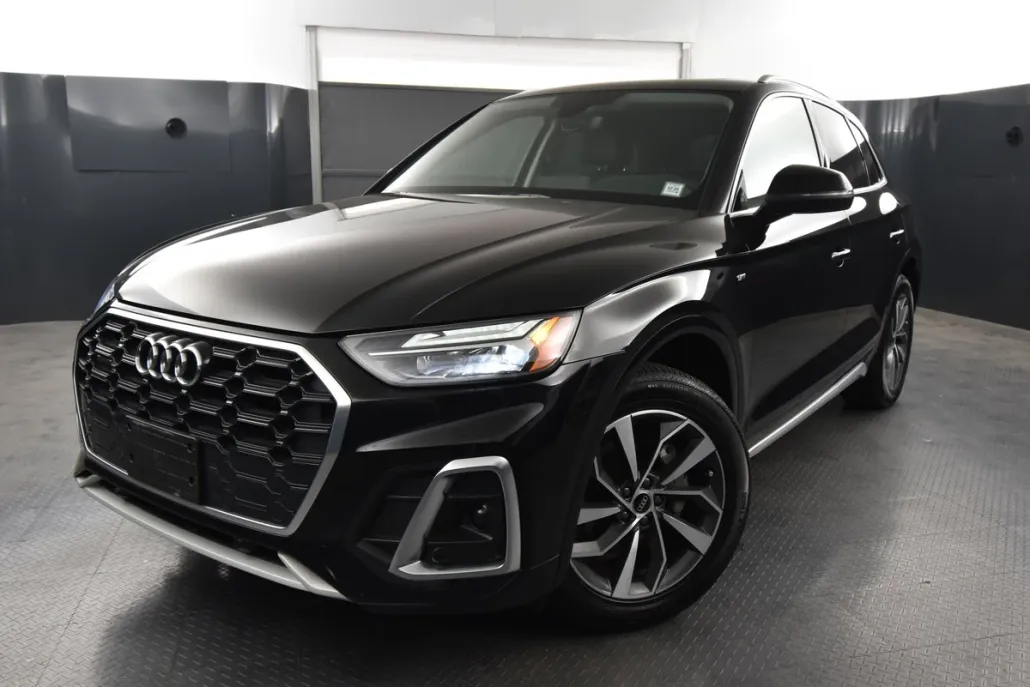 2022 Audi Q5 45 S line Premium photo 1